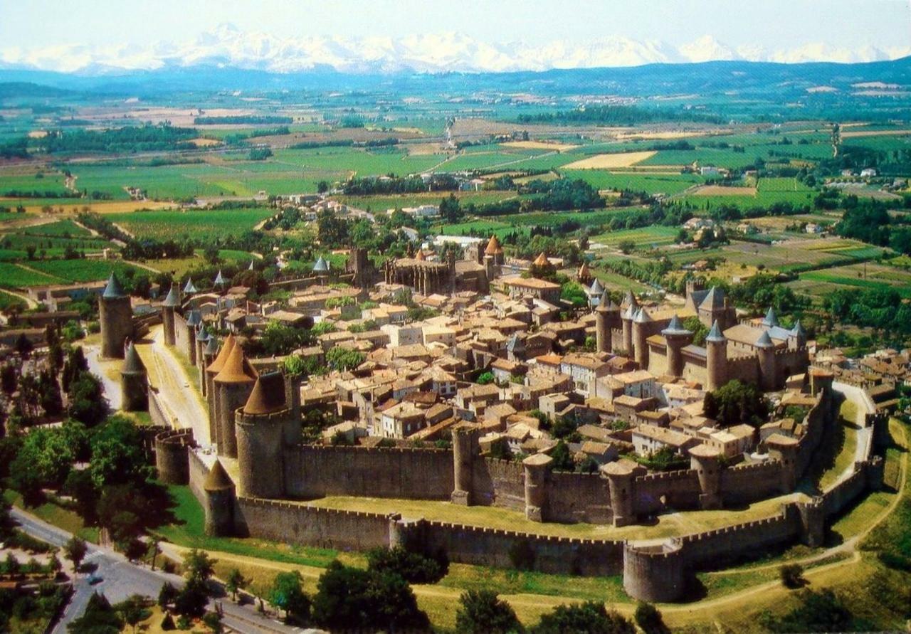 Carcassonne Centre Avec Balcon Et Parking Apartment Bagian luar foto